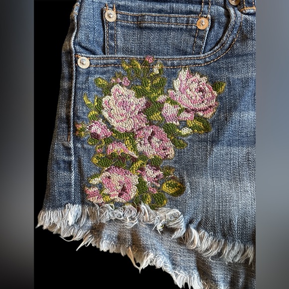 American Eagle Festival shorts 12 - Picture 5 of 5